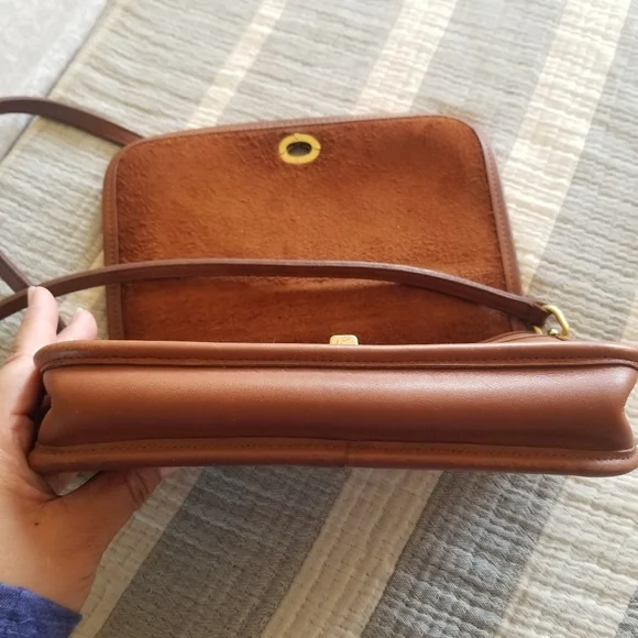 Vintage Coach | Pocket Purse #9755 - Picture 8 of 12